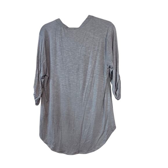 Democracy Blouse NWT V-neck button front, roll tab sleeves sz Large green - Picture 6 of 10